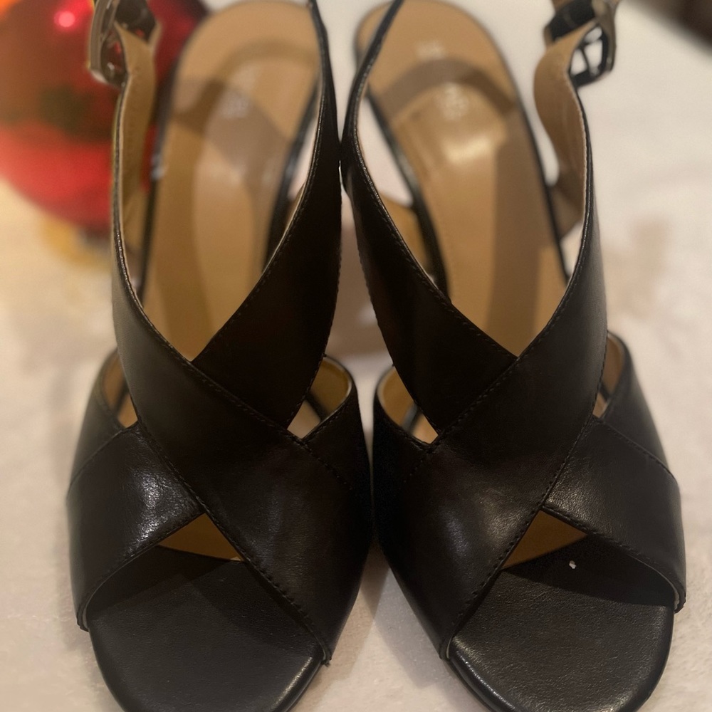 Mk black cross cross leather Becky shoes